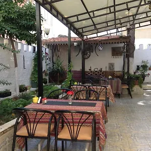 Konukevi Nur, Selçuk